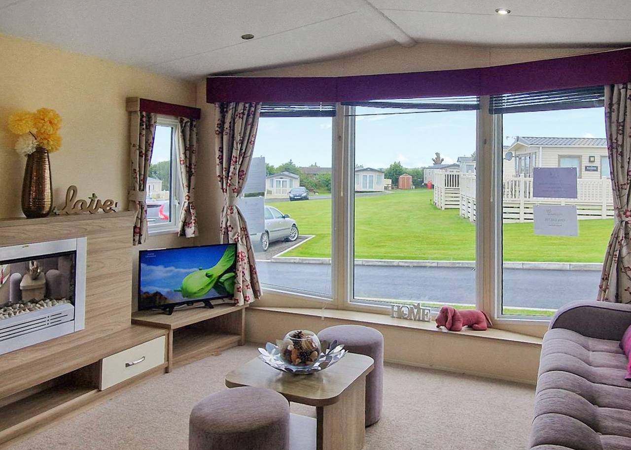 Acorn 3 bedroom Pet Friendly in Pembrokeshire