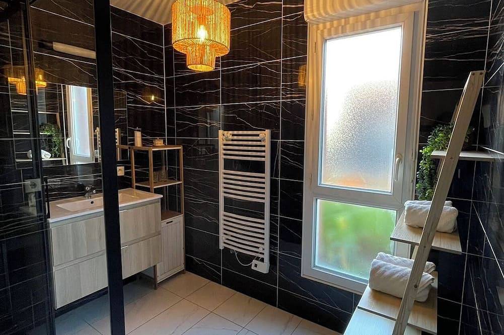 Apartamento entero, Welcome to Paris! Charmant T3 Super Cosy, Grande Place de Parking Gratuite,1-6 p in Vitry-sur-Seine, Valle del Marne