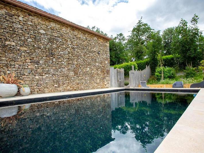 Ferienhaus für 6 Personen, mit Terrasse und Whirlpool sowie Garten und Pool