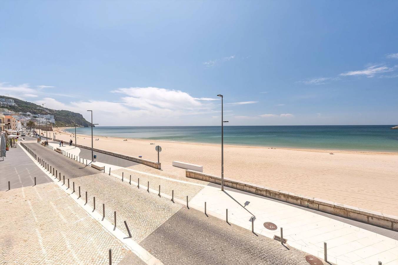 Appartement entier, Guestready - Golden sea view retreat in Praia do Ouro, Sesimbra