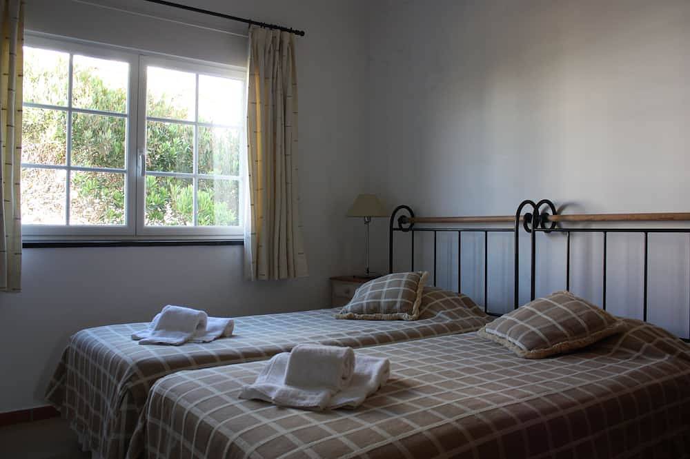 Ganze Wohnung, Apartment mit Gemeinschaftspool, Landschaftsgärten, Wi-Fi in Amoreira, Leiria District