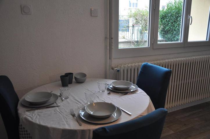 Gîte pour 4 personnes, avec jardin à Bourg-en-Bresse - 3
