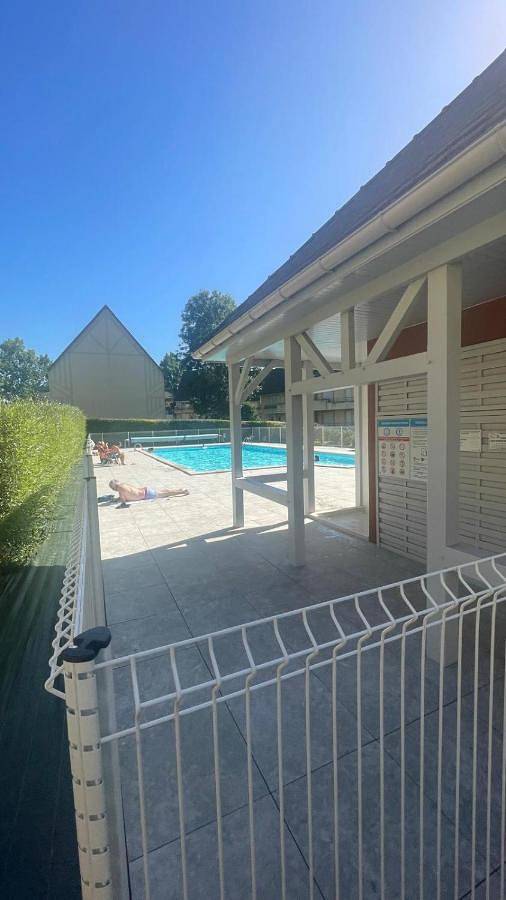 Appartement de vacances pour 5 personnes, avec piscine et balcon