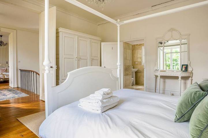 Location de vacances pour 8 personnes, avec jardin à Sainte-Sévère (Charente) - 3