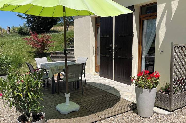 Appartement de vacances pour 4 personnes, avec jardin et terrasse