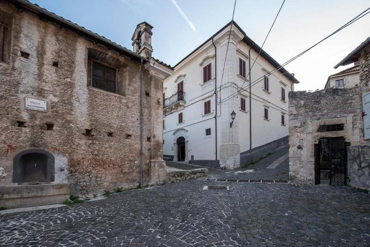 Gîte pour 2 personnes, avec vue à Capestrano
