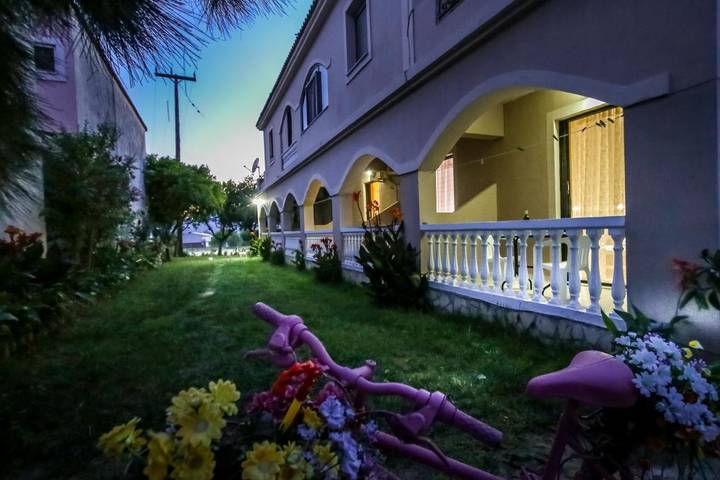 Ferienwohnung für 2 Personen, mit Haustier in Kalamaki