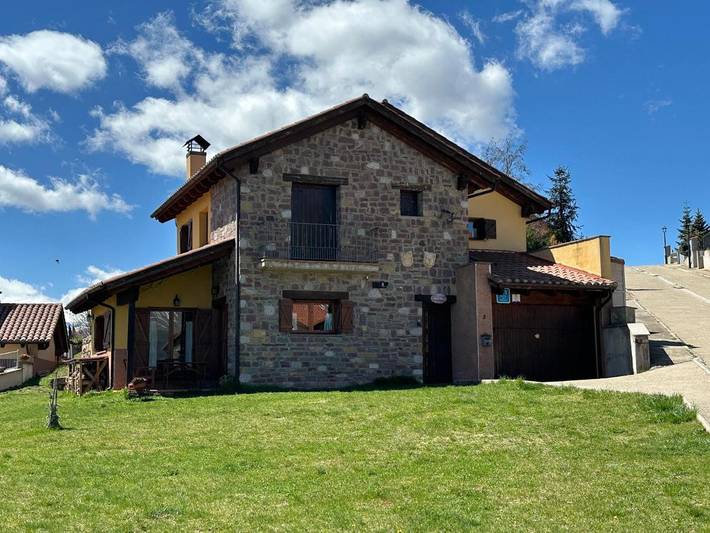 Casa rural para 9 personas, con Balcón y Terraza además de Jardín y Vistas en Valle de Benasque