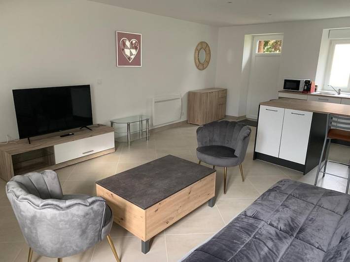 Gîte pour 4 personnes, avec jardin à Hermonville