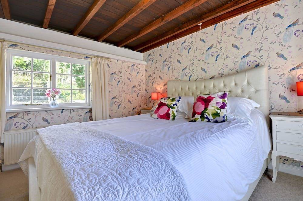 Delightful Cottage in the heart of Grosmont, next to the historic steam railway in North York Moors National Park