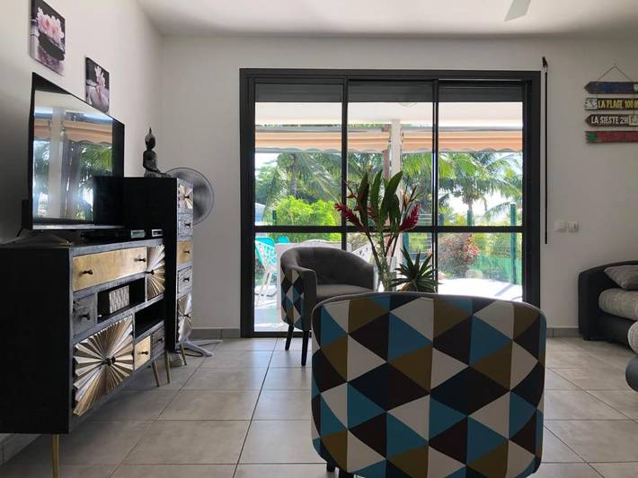 Gîte pour 4 personnes, avec vue et jardin dans Plage de Saint-Félix