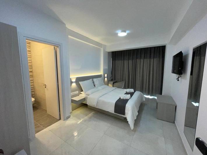 Hotel für 4 Personen, mit Balkon und Terrasse in Larnaka