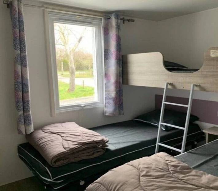 Mobil home pour 5 personnes, avec bassin pour enfant ainsi que terrasse et piscine dans Villeneuve-en-Retz - 4