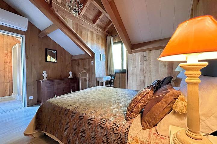 Location de vacances pour 12 personnes, avec terrasse à Saint-Estèphe (Dordogne) - 3