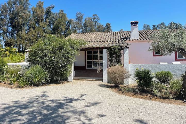 Gîte pour 6 personnes, avec piscine
