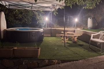 Location de vacances pour 10 personnes, avec jacuzzi, animaux acceptés à Puget-Théniers