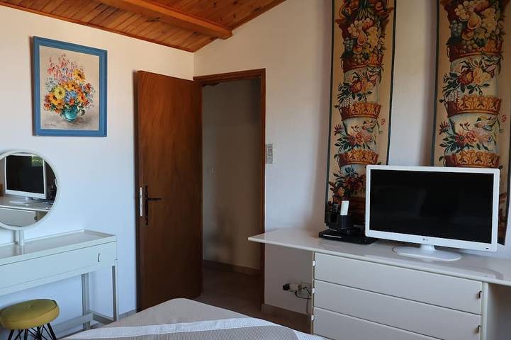 Location de vacances pour 8 personnes, avec jardin et terrasse, animaux acceptés dans Plage d'Anthéor - 4