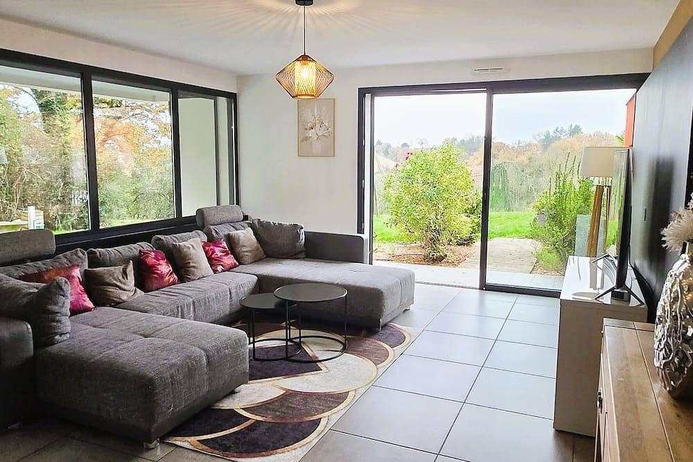 Magnificent architect-designed house with swimming pool 20 min from Albi. in Carmaux, Región de Albi