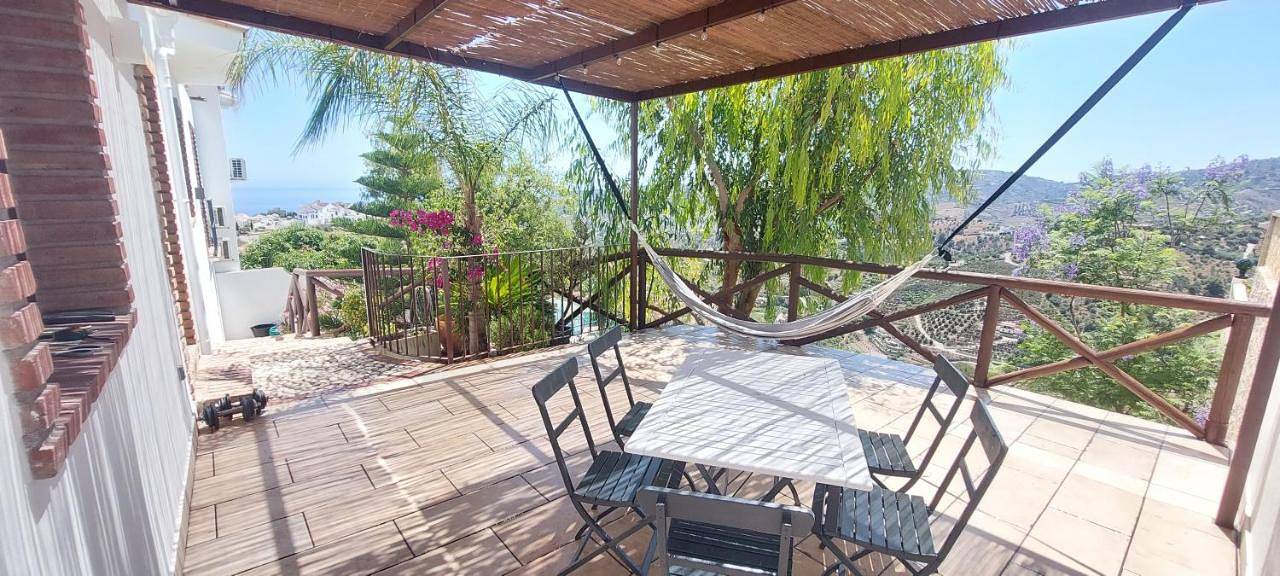 Appartement entier, Casa Pura Vida jardin in Frigiliana Road, Frigiliana