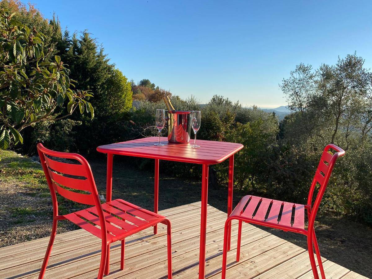 Les lodges de l'oliveraie de Virevent in Grasse, Côte méditerranéenne (France)