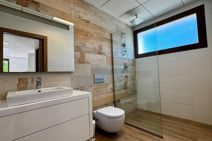Superbe villa individuelle de 3 chambres avec piscine privée primée Las Colinas Gol in San Miguel de Salinas, Costa Blanca