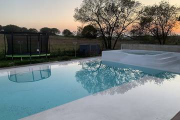 Gîte pour 8 personnes, avec jacuzzi à Malves-en-Minervois
