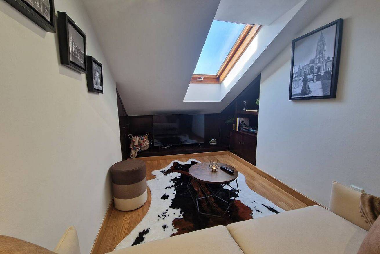 Appartement entier, Appartement cosy avec Wi-Fi : cuisine, lave-linge, sèche-linge, ascenseur in Oviedo, Chaîne Cantabrique