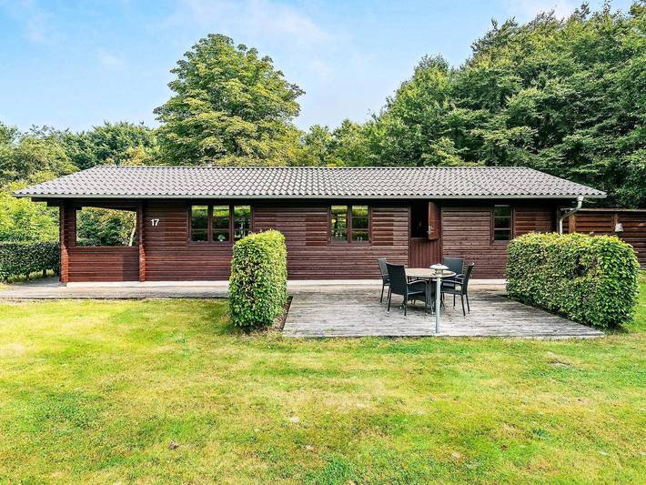 Ferienhaus für 4 Personen, mit Terrasse und Garten sowie Pool in Arrild
