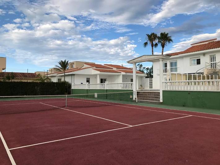 Location de vacances pour 5 personnes, avec Terrasse et Jardin ainsi que Bassin pour enfant et Piscine dans l'Eucaliptus - 2