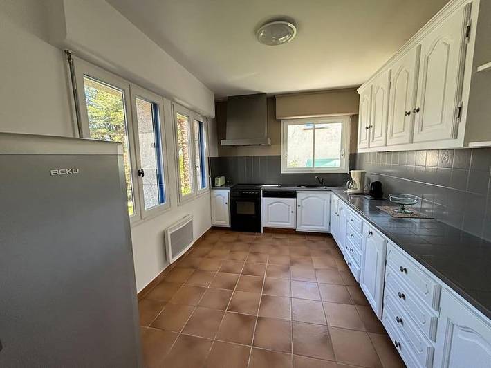 Location de vacances pour 11 personnes, avec jardin et terrasse dans Plage de la Mine d'Or - 4