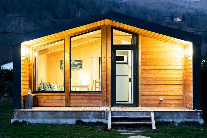 Camping pour 5 personnes, avec Terrasse et Jacuzzi ainsi que Jardin et Sauna