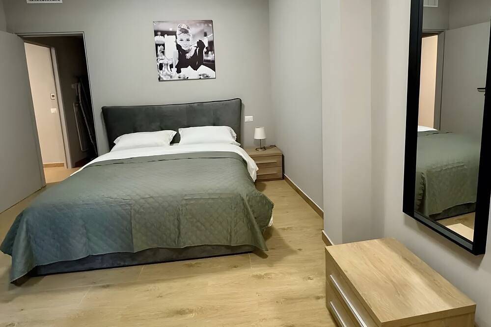 Entire apartment, Apartment 'Casa Magenta  5' with Wi-Fi and Air Conditioning in Valeggio sul Mincio, Verona Province