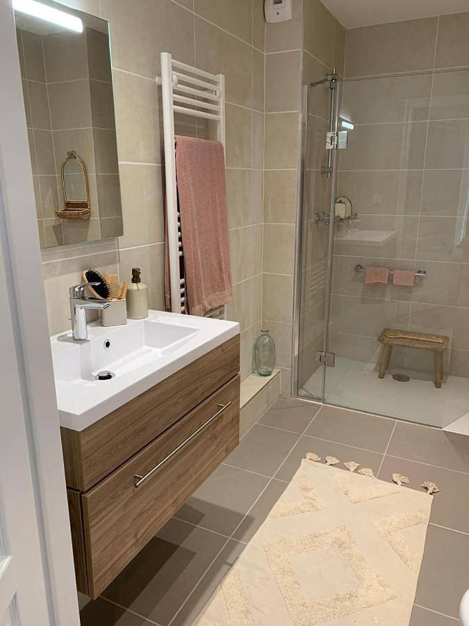 Gîte pour 2 personnes, avec vue ainsi que piscine et jardin, animaux acceptés à Cholet - 4