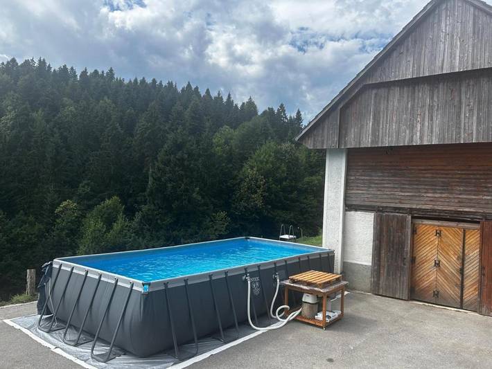 Gîte pour 4 personnes, avec piscine et jardin à Logatec - 2