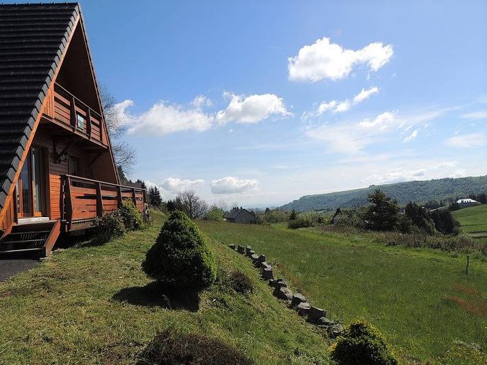 Gîte pour 5 personnes, avec Terrasse ainsi que Jardin et Vue