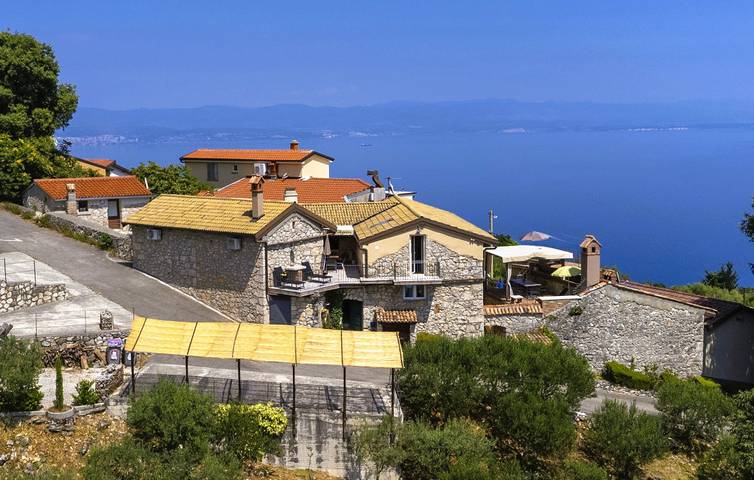 Villa für 7 Personen, mit Terrasse und Garten in Opatija Riviera