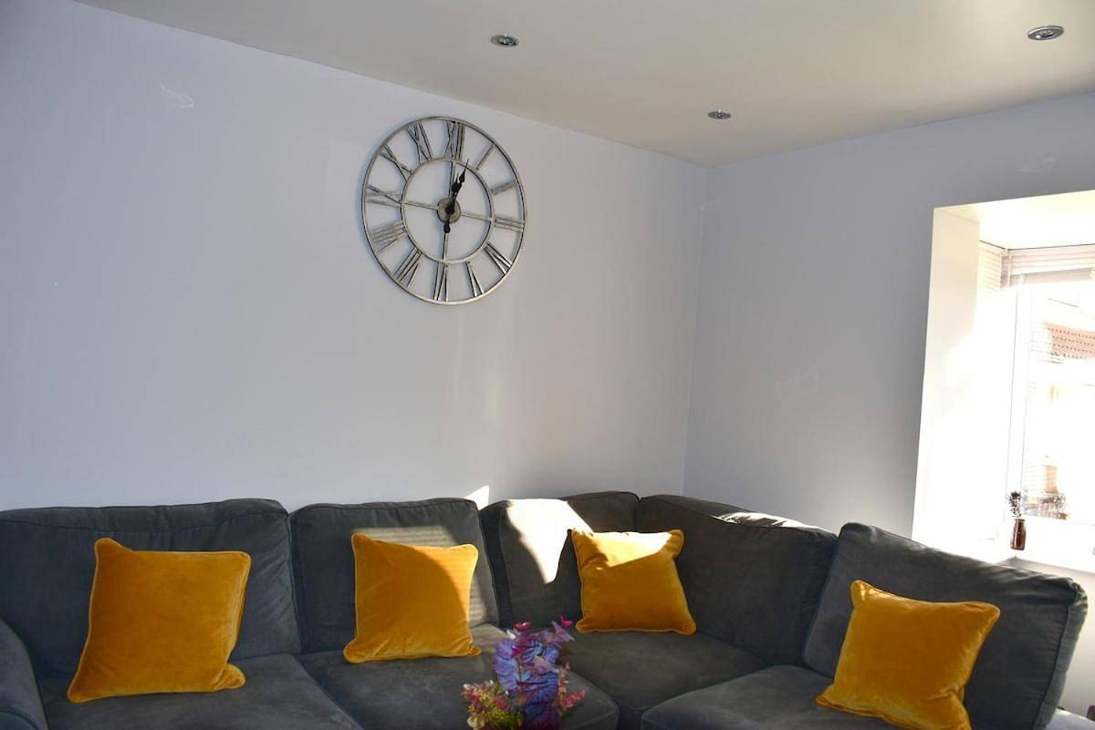 Entire apartment, Two-Bedroom Apartment in Luton, Chiltern Hills