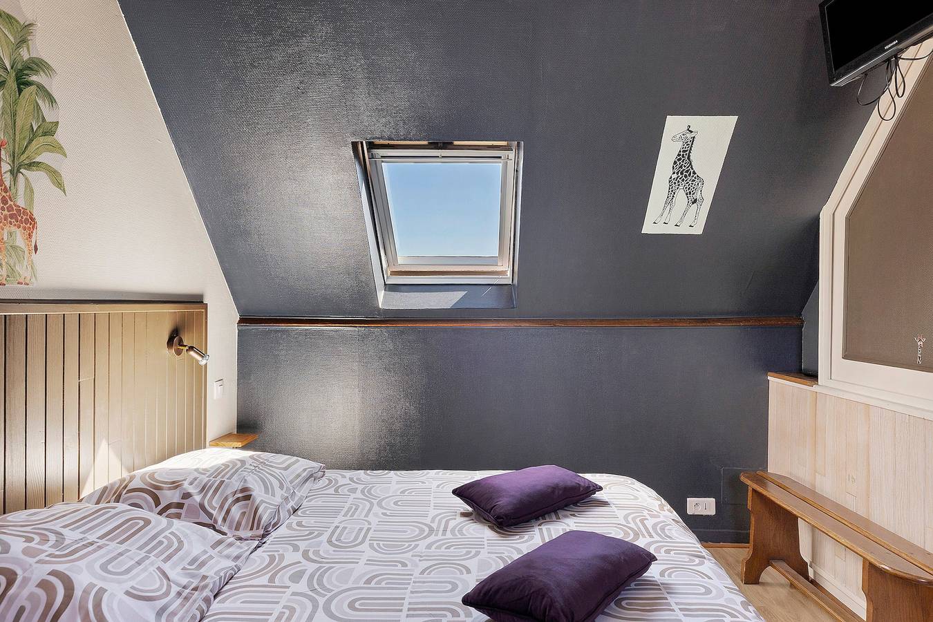 Chambre d’hôtes « La Ferme Des Bigornes - Girafe » avec terrasse, jardin partagés et Wi-Fi in Châtillon-sur-Indre, Région de Châteauroux