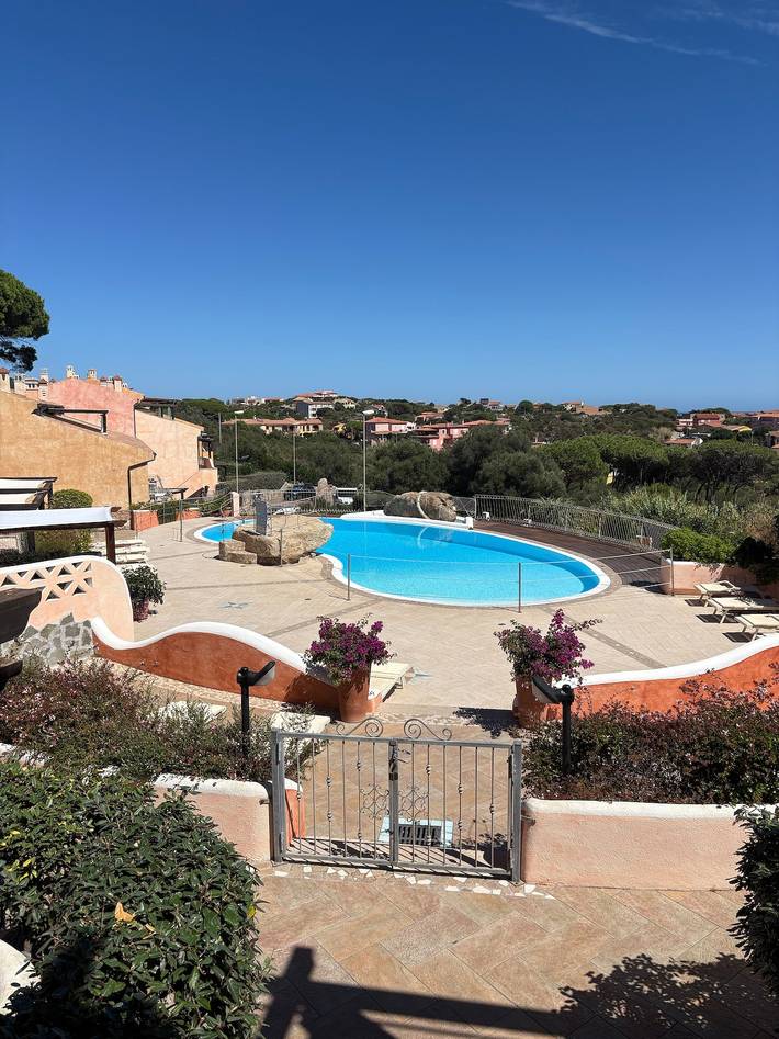 Appartement entier, Appartement 'C 210 Puntavilla' avec piscine commune, Wi-Fi et climatisation in Parco Nazionale dell'Arcipelago di La Maddalena, La Maddalena