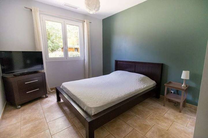 Location de vacances pour 8 personnes, avec jardin et terrasse à Les Adrets-de-l'Estérel - 4