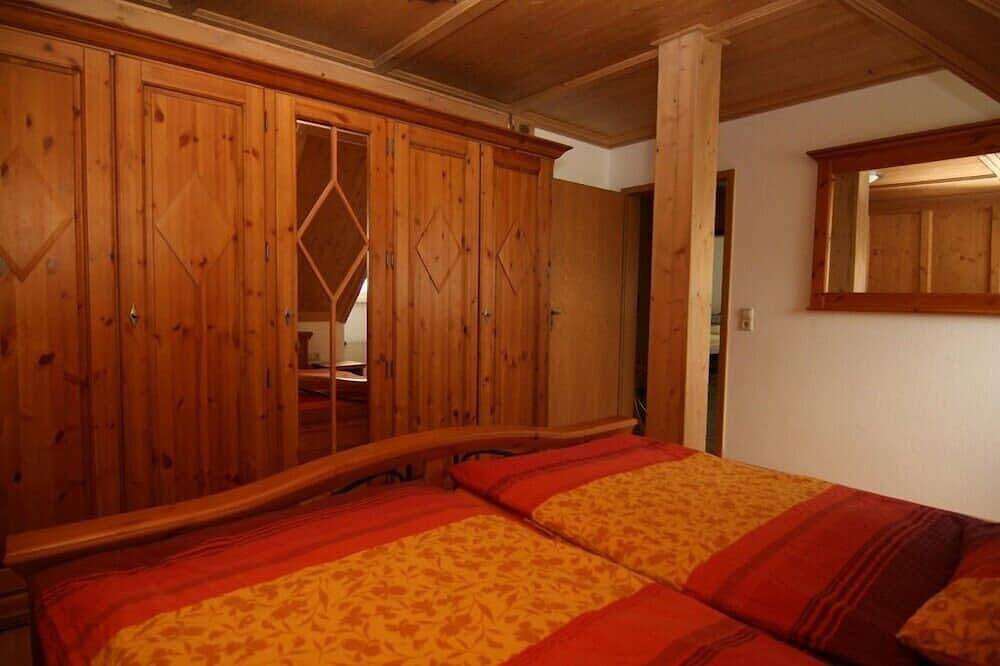 Ganze Wohnung, Große Wohnung mit herrlichem Ausblick in die Natur in Mellrichstadt, Rhön-Bayern