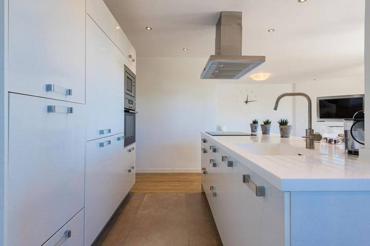 Ferienwohnung für 4 Personen, mit Balkon und Ausblick in Valencia - 4