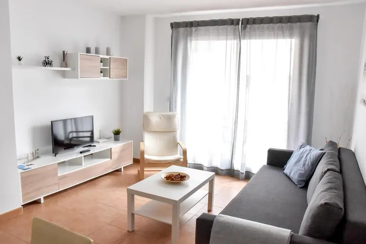 Apartamento de vacaciones para 6 personas, con jardín además de piscina y piscina para niños - 1