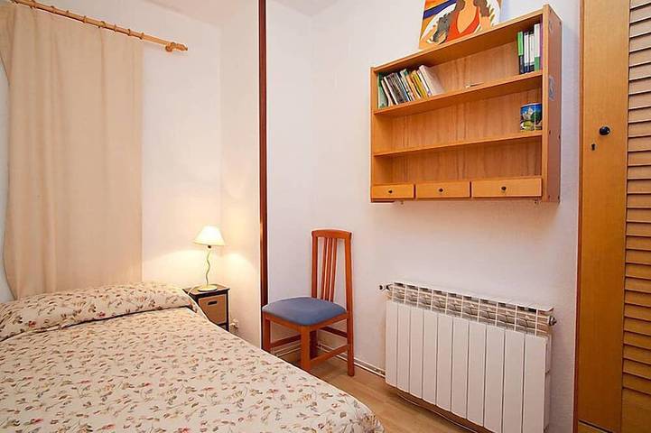 Ferienwohnung für 5 Personen, mit Pool und Garten in Calella - 4