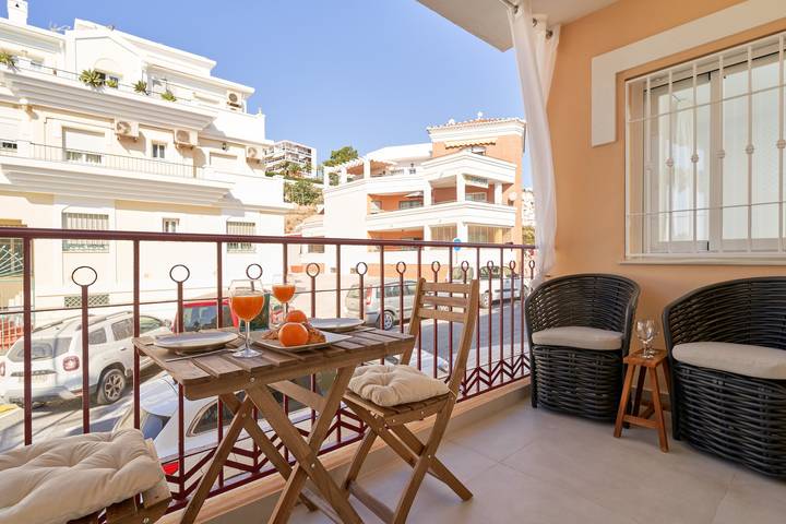 Ganze Wohnung, Ferienwohnung 'Mit Meerblick In Burriana' mit Meerblick, Wlan und Klimaanlage in Playa de Burriana, Nerja