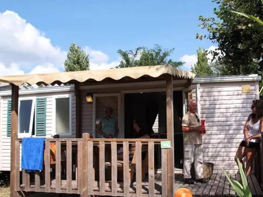 Camping Tikayan la Vallée du Paradis - Mobilhome 6 personnes - Mobil Home Colorado 3 Pièces 4/6 Personnes Climatisé + Tv in Saint-Raphaël, Côte méditerranéenne (France)