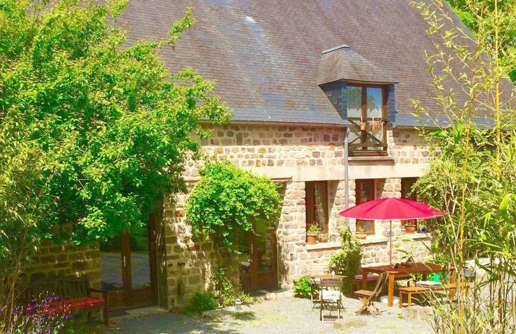 Chambre d’hôte pour 2 personnes, avec vue ainsi que jardin et terrasse à Montbray