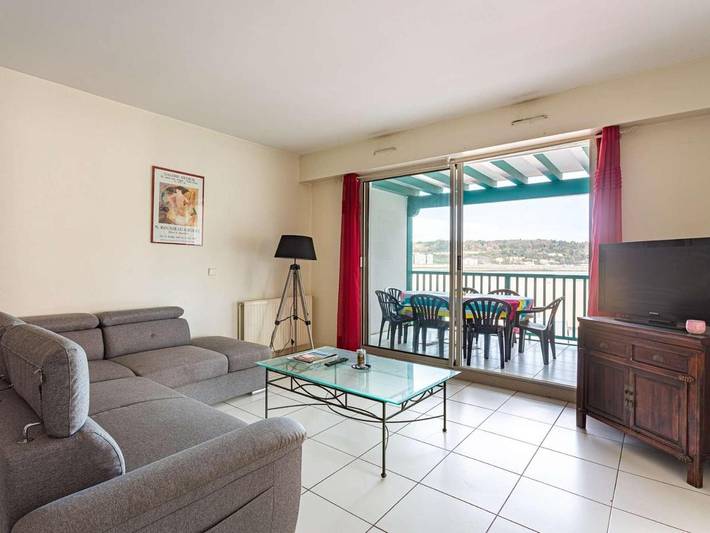 Gîte pour 8 personnes, avec terrasse dans Thalassotherapie Serge Blanco Hendaye - 4