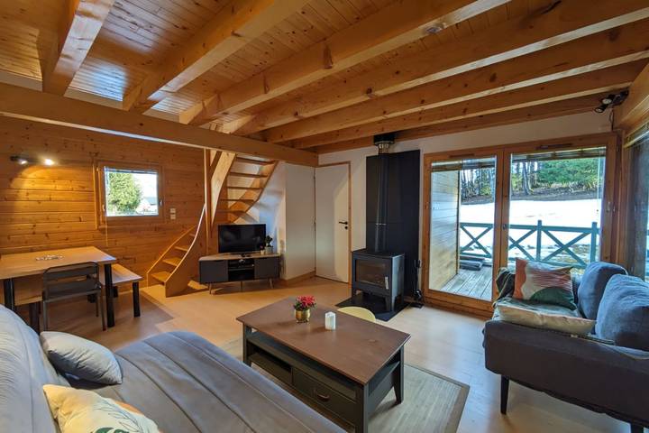 Chalet pour 6 personnes, avec jardin, adapté aux familles à Les Déserts - 4