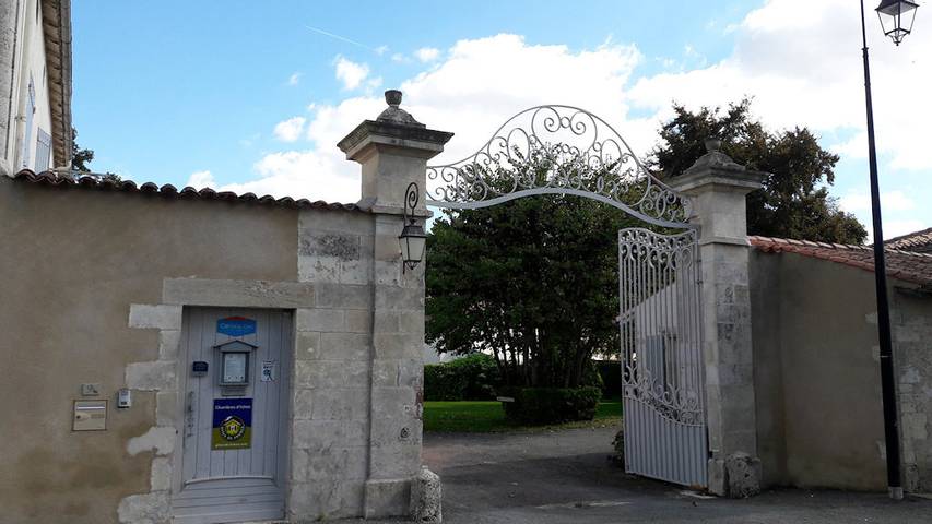 Gîte pour 6 personnes, avec jardin et terrasse - 1